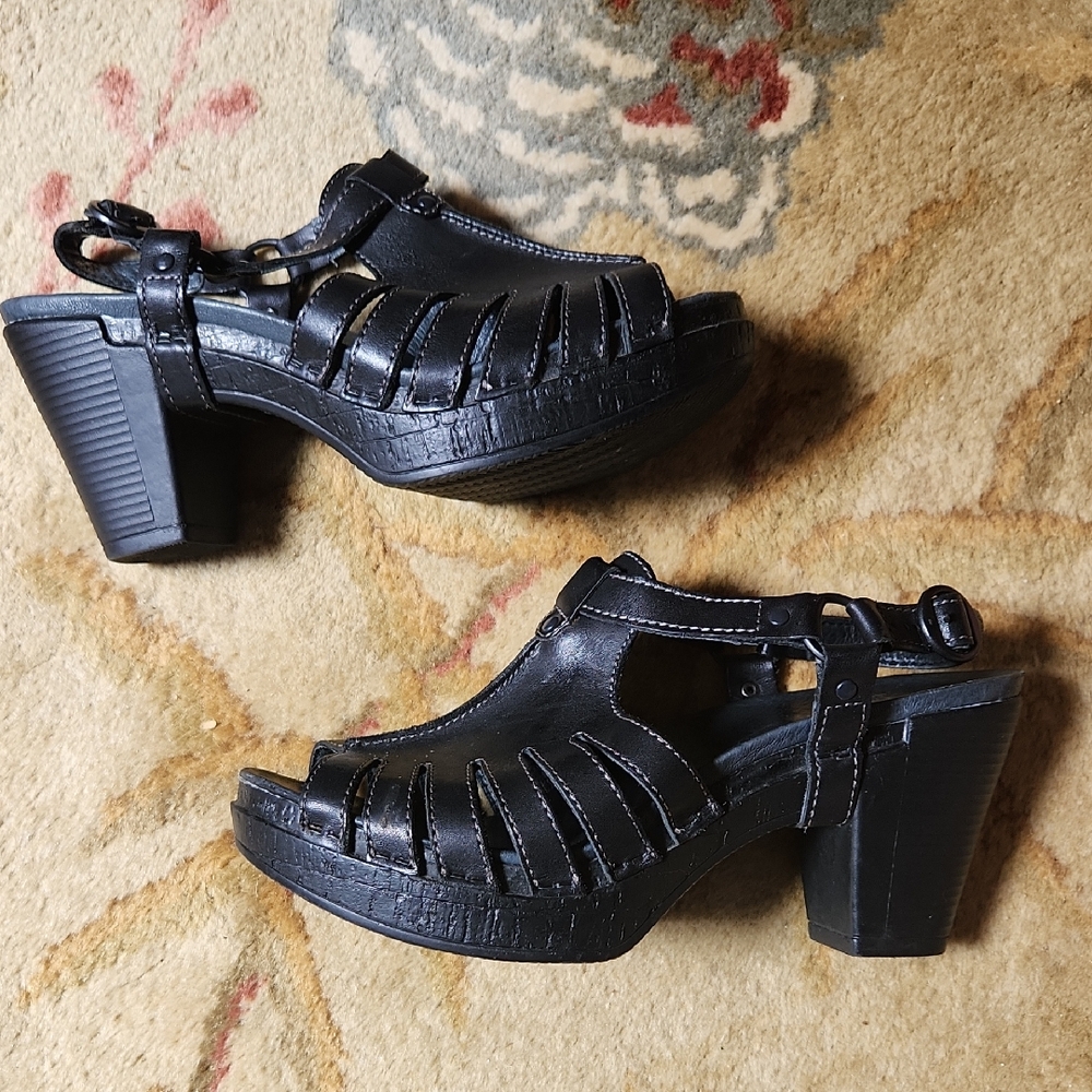 DANSKO Randa Sandal,  Black leather, Size 38